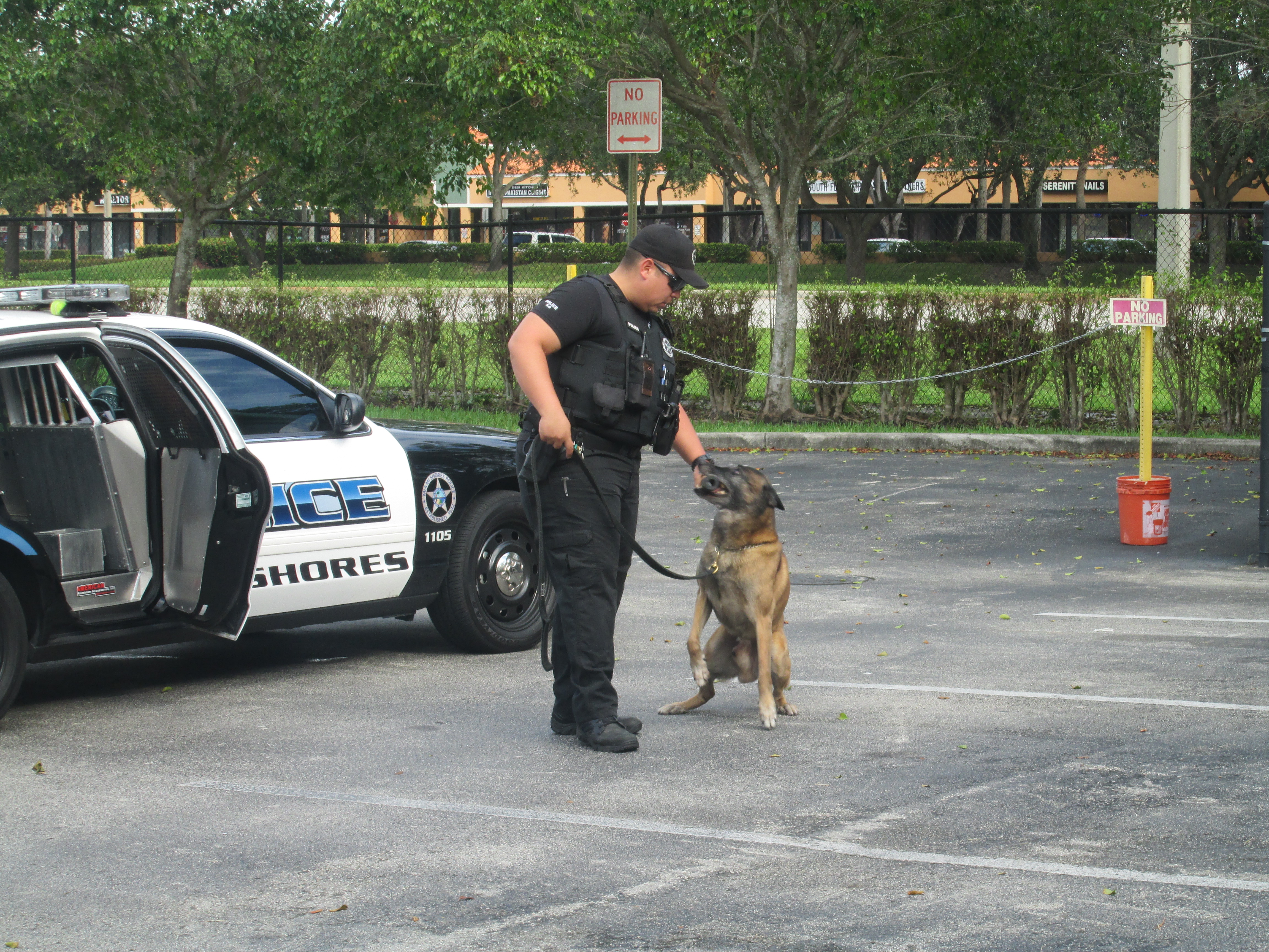 Officer Zalonis and Vargas  (8)